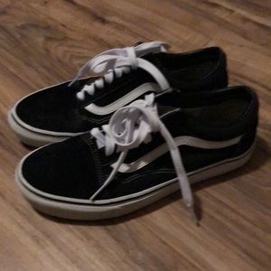 Vans shoes mens 8.5 or women’s 10